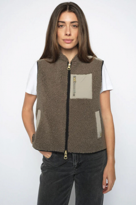 MMRowe Eli Teddy Vest, Dusty Olive