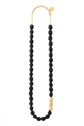 Organic Pearl Necklace Long with gold matt black