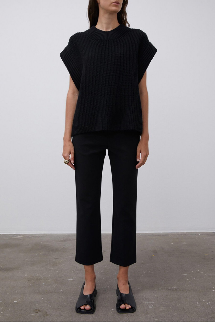 BY MALENE BIRGER Vilea Cropped Trousers Black Trousers J